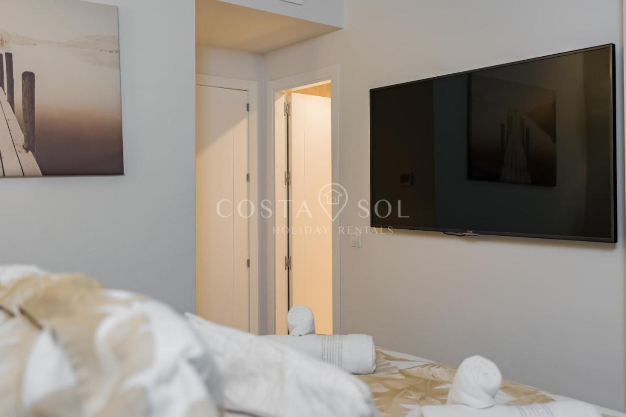 Puerto Marina-Benalmadena Luxury Apartment Dentro De La Isla エクステリア 写真